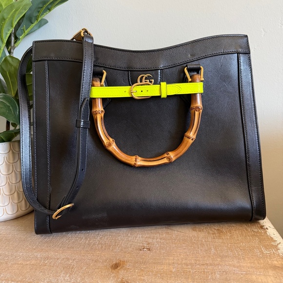 Gucci Diana Bamboo Medium Black Tote with Neon Yellow - Picture 1 of 11